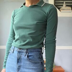 Green fitted long sleeve polo